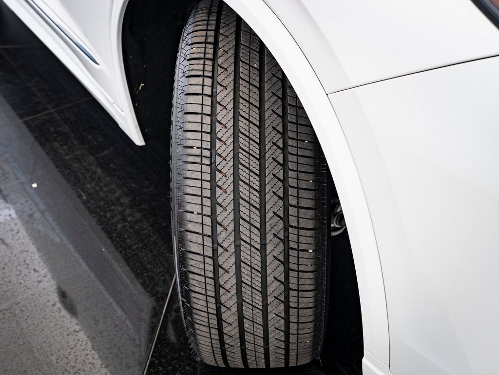 Certified 2025 Acura MDX SH-AWD w/ Advance Package image 39