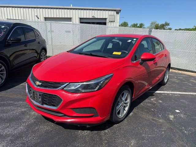 Used 2017 Chevrolet Cruze LT w/ Convenience Package FWD image 1