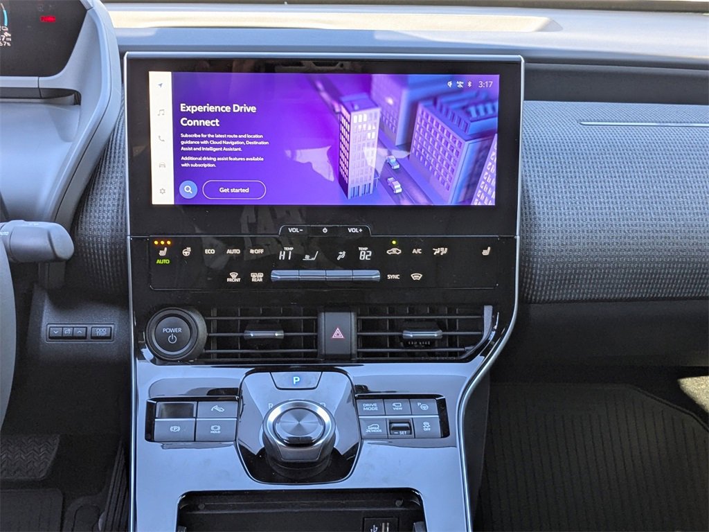 Used 2025 Subaru Solterra Limited w/ Limited Convenience Package image 11