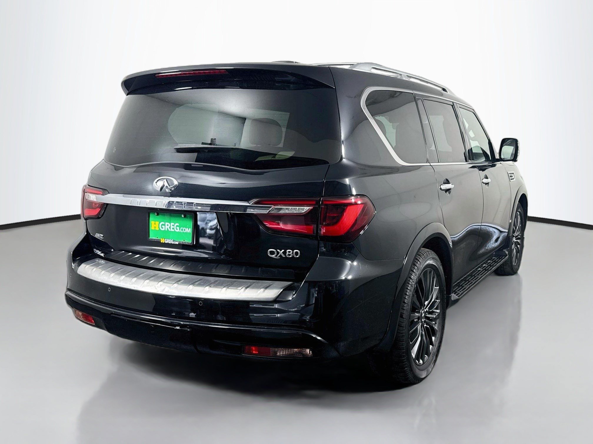 Used 2023 INFINITI QX80 Sensory w/ Cargo Package AWD/4WD image 8