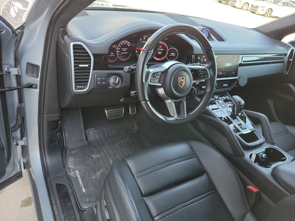 Certified 2022 Porsche Cayenne GTS AWD/4WD image 14