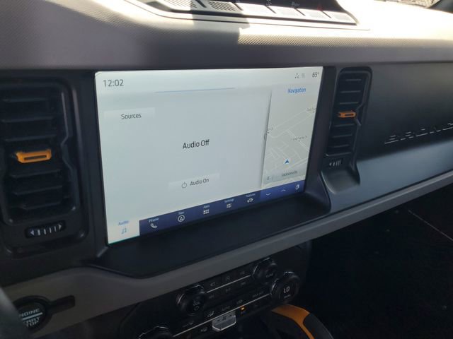 Used 2023 Ford Bronco Badlands image 18