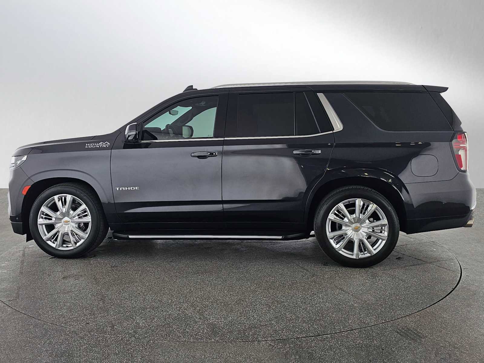 Used 2023 Chevrolet Tahoe High Country w/ Advanced Technology Package image 6