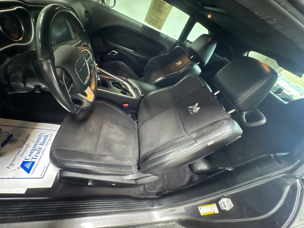 Used 2018 Dodge Challenger R/T Scat Pack w/ Dynamics Package RWD image 16