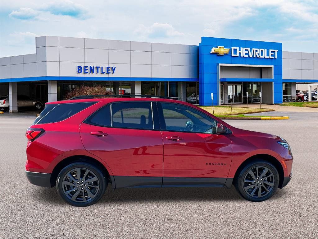 Used 2023 Chevrolet Equinox RS image 6