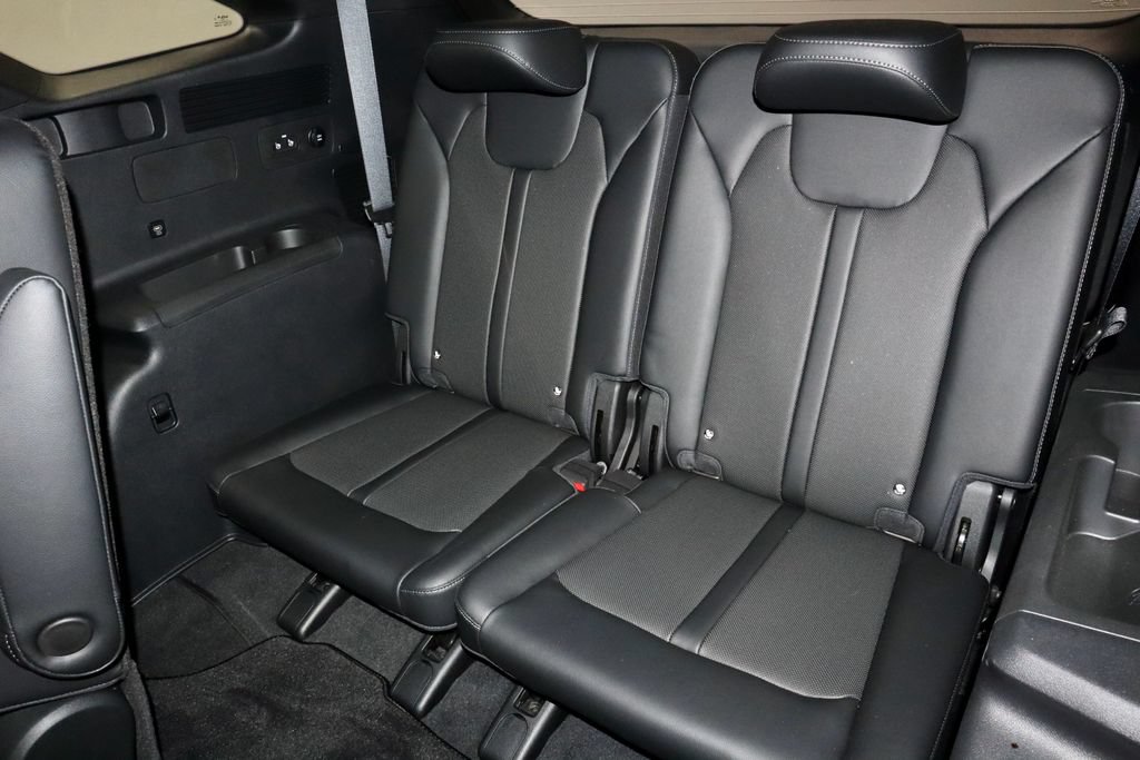 Used 2025 Kia Sorento SX Prestige AWD/4WD image 25