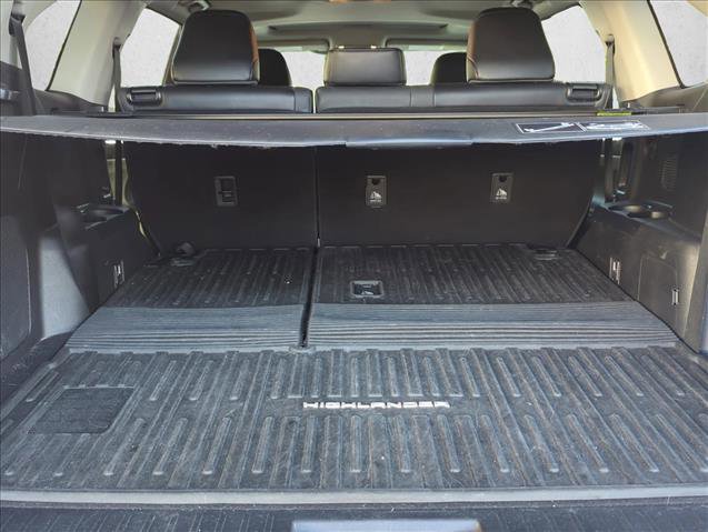Used 2021 Toyota Highlander Limited FWD image 5