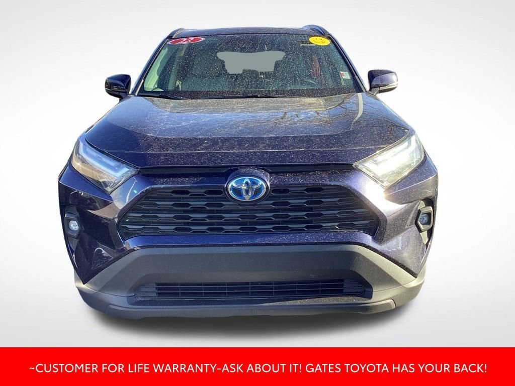 Used 2022 Toyota RAV4 XLE Premium AWD/4WD image 2