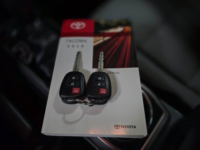 Used 2019 Toyota Tacoma SR5 image 39