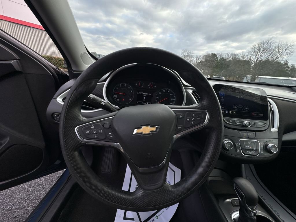 Used 2024 Chevrolet Malibu LS FWD image 14
