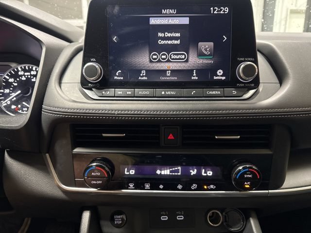 Used 2025 Nissan Rogue SV FWD image 8