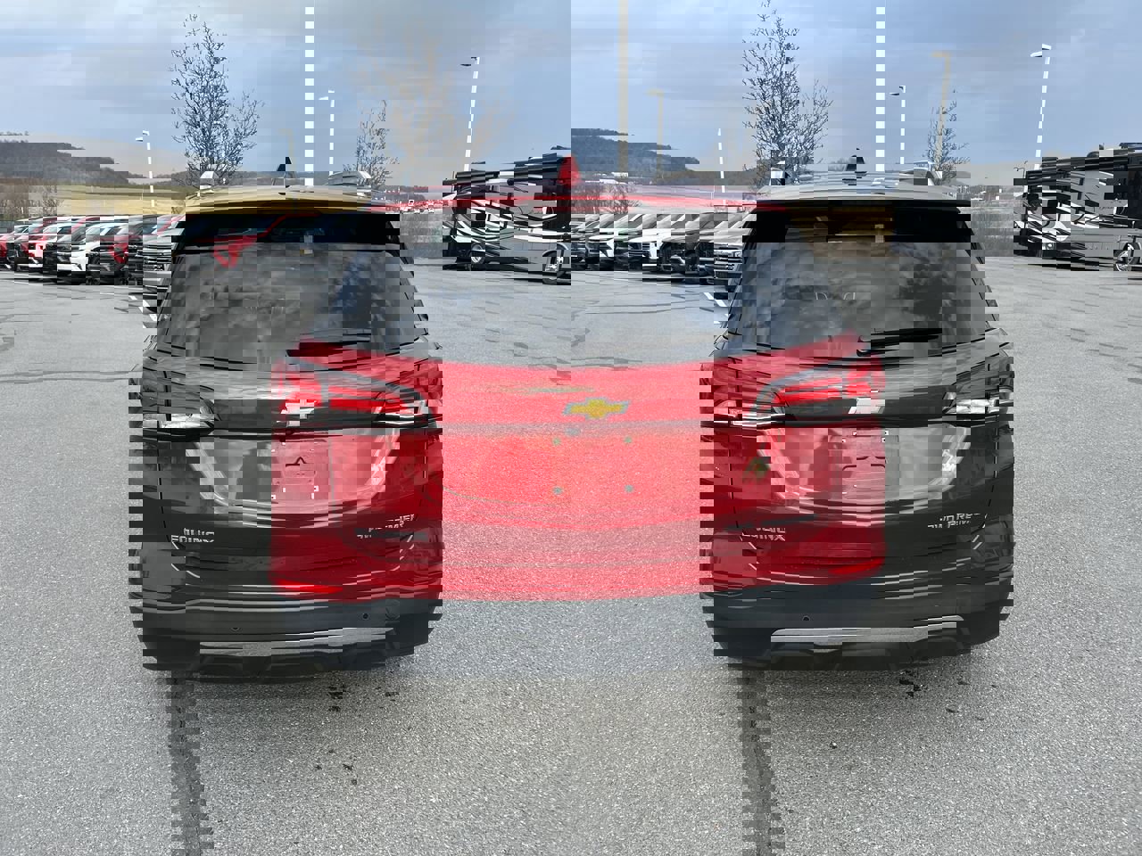 Used 2023 Chevrolet Equinox Premier image 6