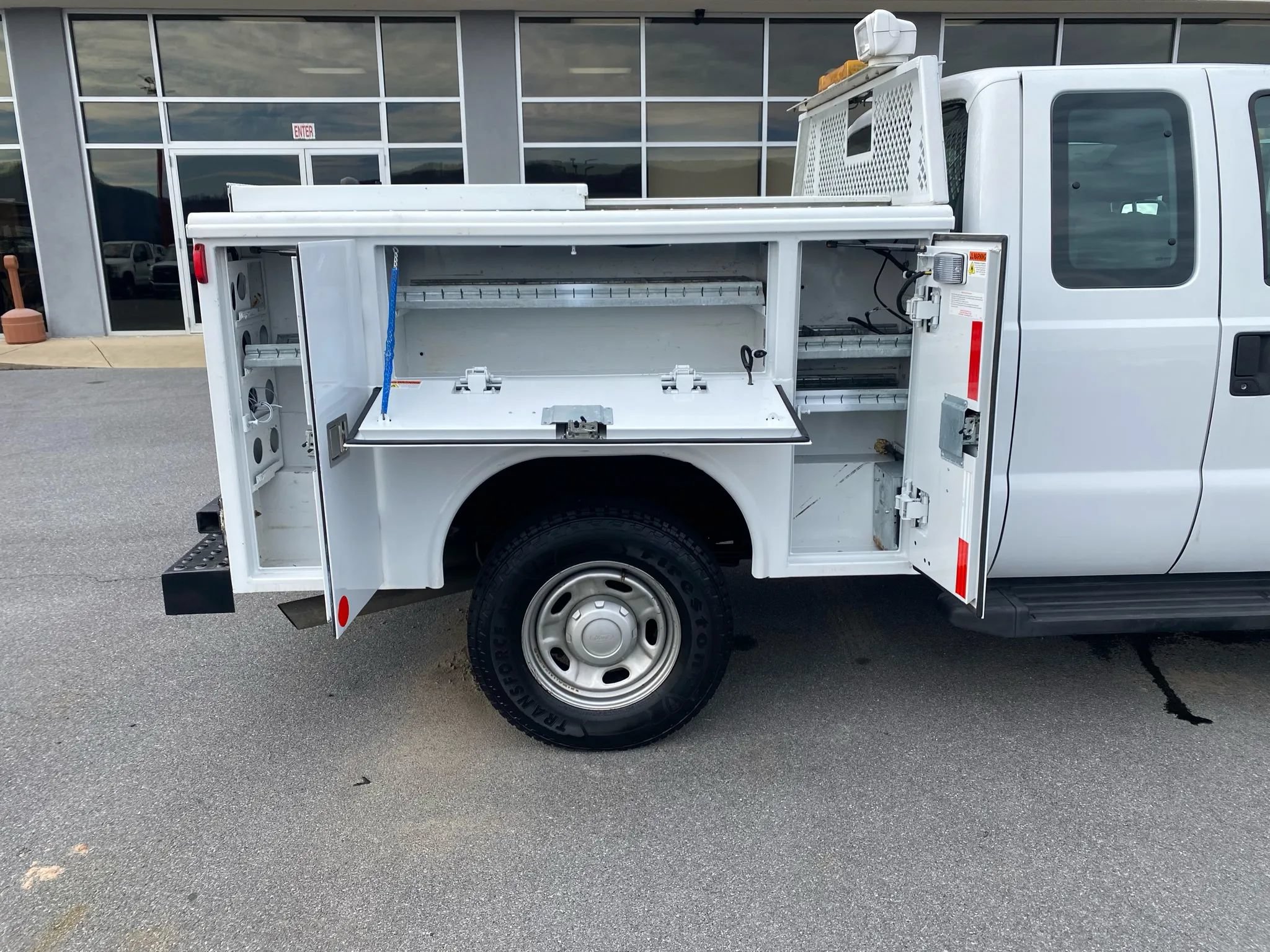 Used 2012 Ford F250 XL w/ Camper Pkg AWD/4WD image 29