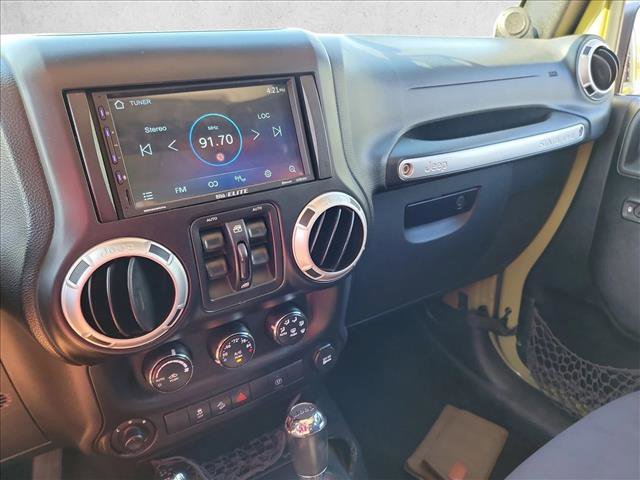 Used 2013 Jeep Wrangler Unlimited Sahara w/ Connectivity Group AWD/4WD image 17