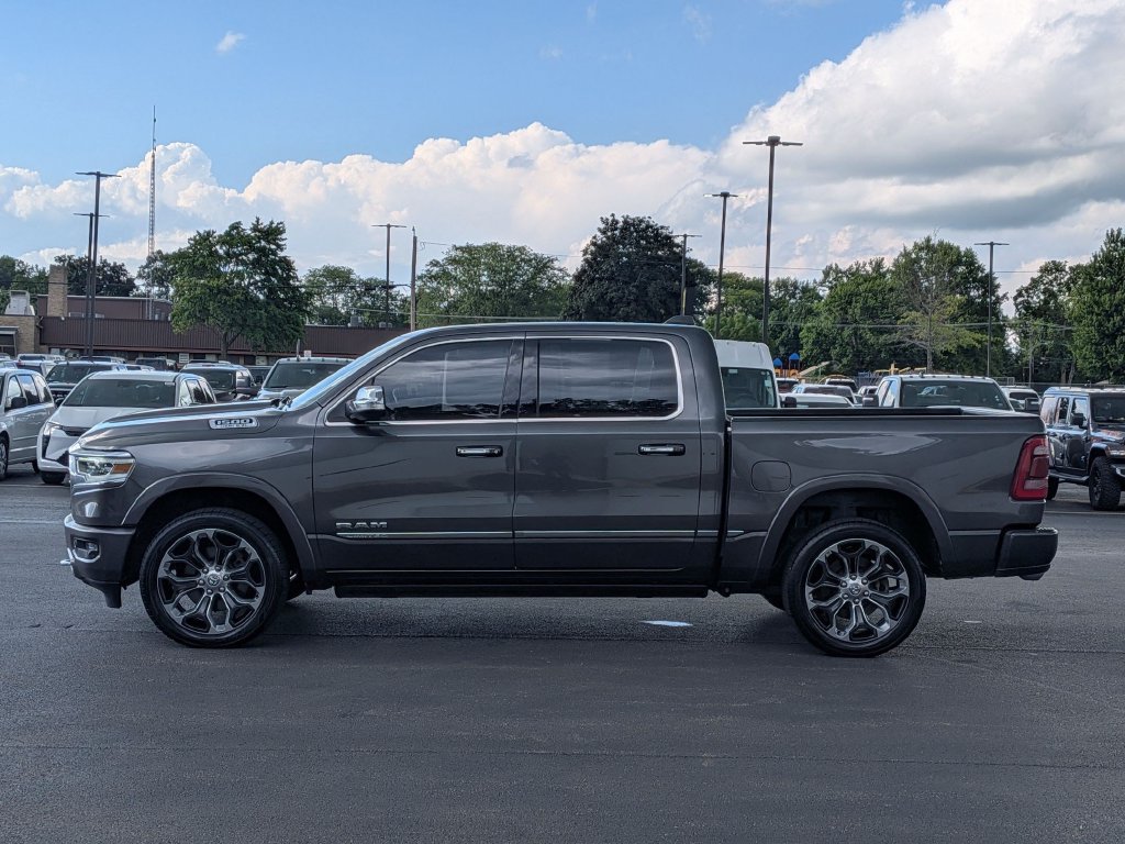 Used 2022 RAM 1500 Limited w/ Body-Colour Bumper Group AWD/4WD image 4