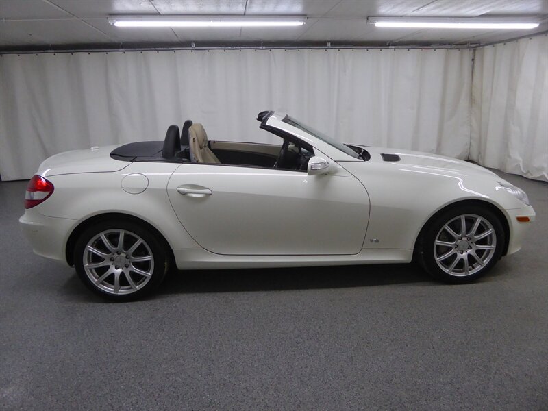 Used 2007 Mercedes-Benz SLK 350 image 8
