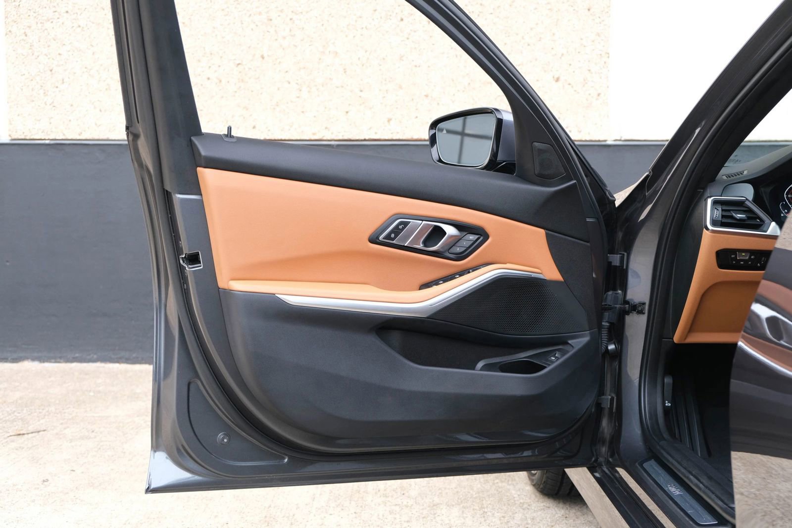 Used 2022 BMW 330i xDrive Sedan w/ Driving Assistance Package image 19