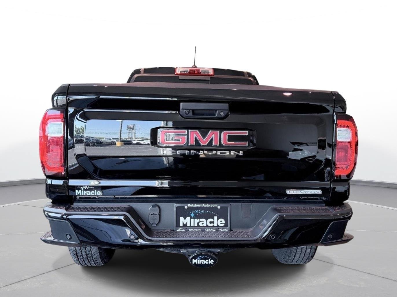 Used 2025 GMC Canyon Elevation w/ Convenience Package AWD/4WD image 14