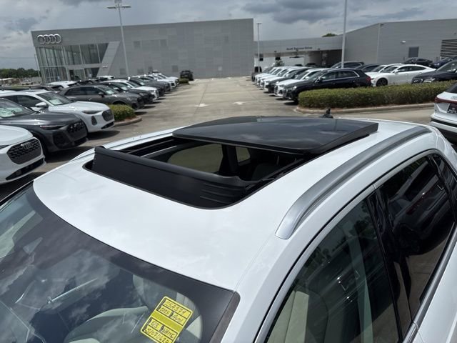 New 2025 Audi Q3 2.0T Premium image 32