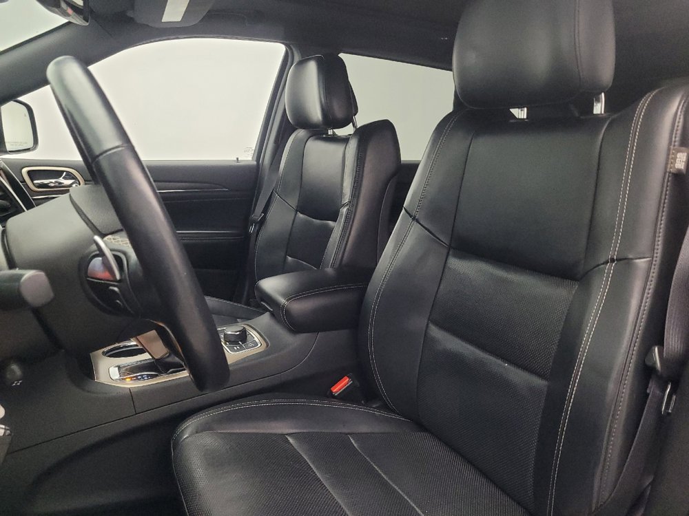 Used 2016 Jeep Grand Cherokee Limited w/ Luxury Group II image 17