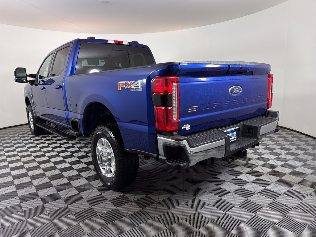 New 2026 Ford F350 XLT w/ XLT Premium Package AWD/4WD image 5