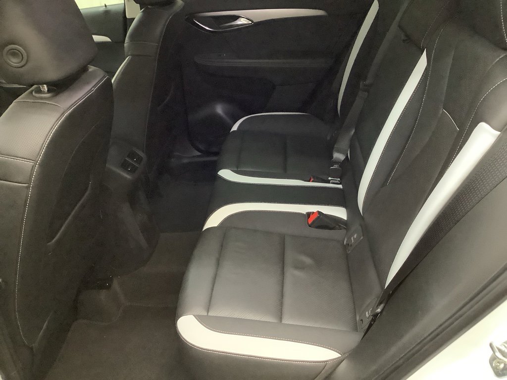 Used 2025 Buick Envision Sport Touring image 27