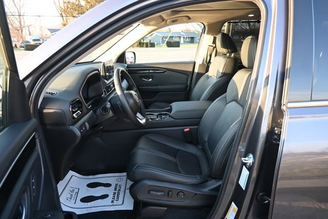 Used 2025 Honda Pilot Touring image 28