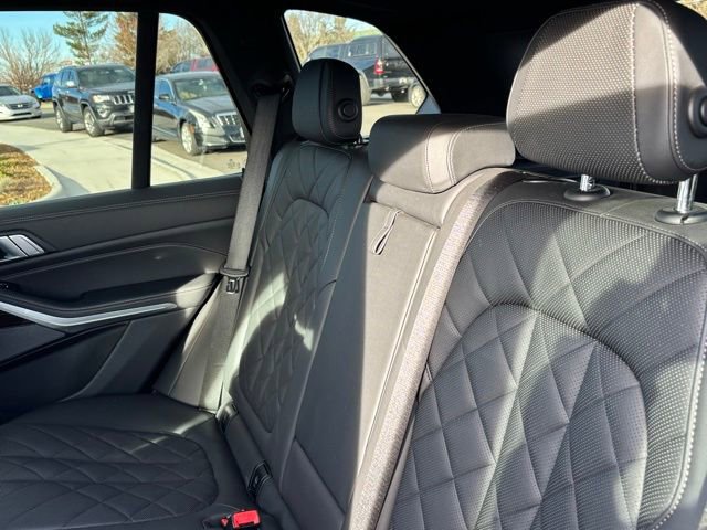 Used 2025 BMW X5 xDrive40i w/ Premium Package image 17