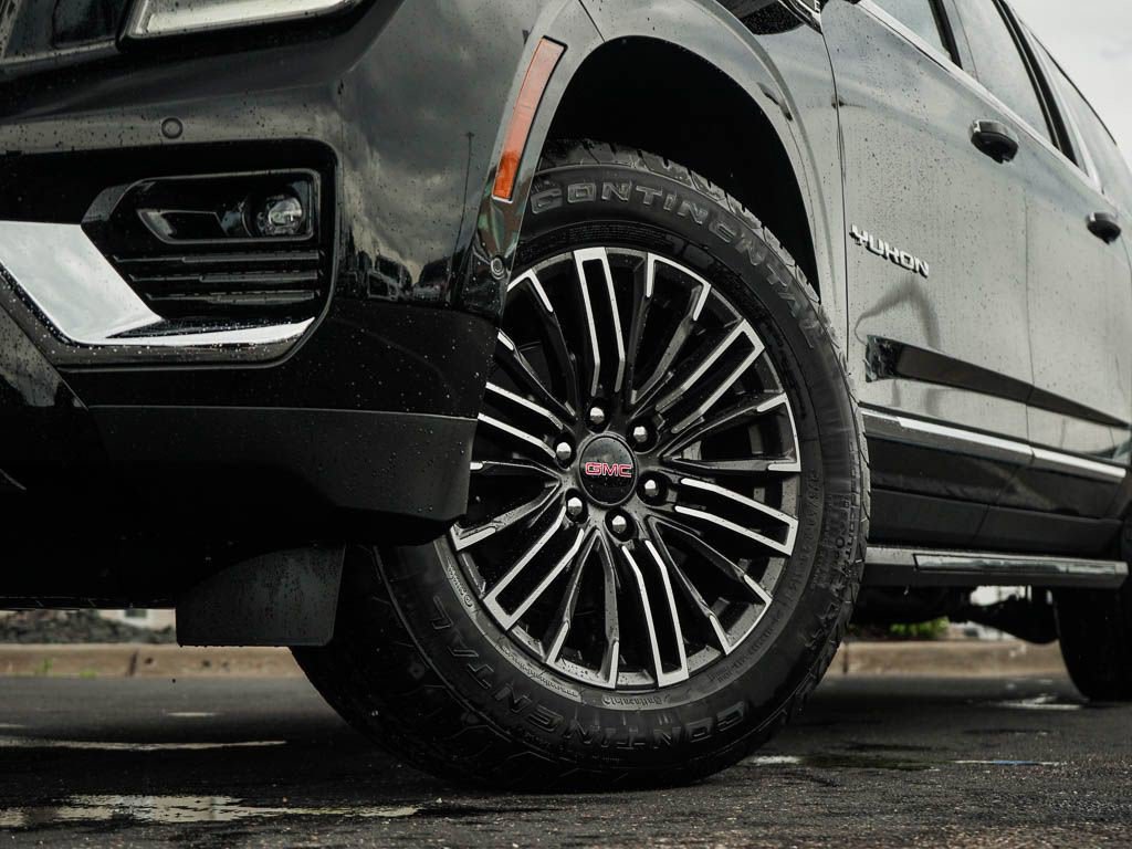 New 2026 GMC Yukon XL Elevation w/ LPO, Floor Liner Package AWD/4WD image 6