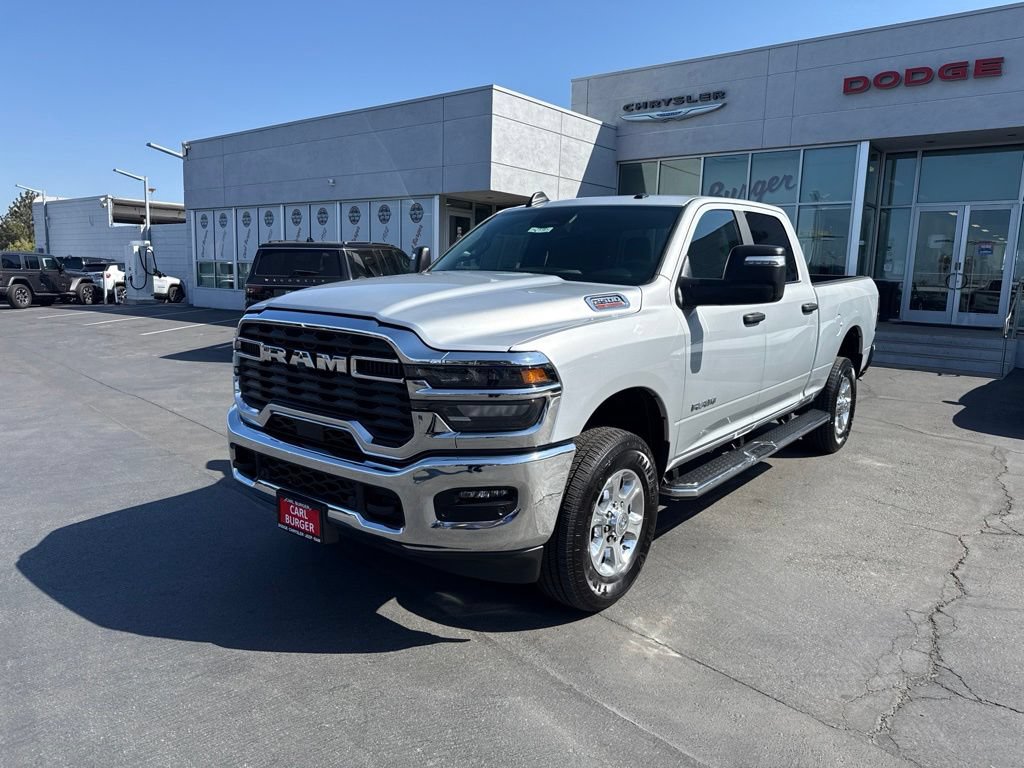 Certified 2026 RAM 2500 Big Horn AWD/4WD image 3