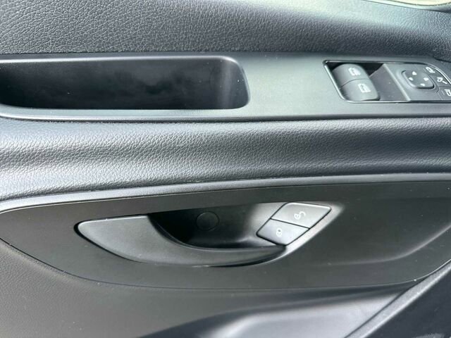 Used 2023 Mercedes-Benz Sprinter 2500 image 13