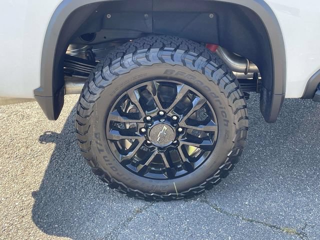 New 2026 Chevrolet Silverado 2500 LTZ w/ LTZ Plus Package AWD/4WD image 9