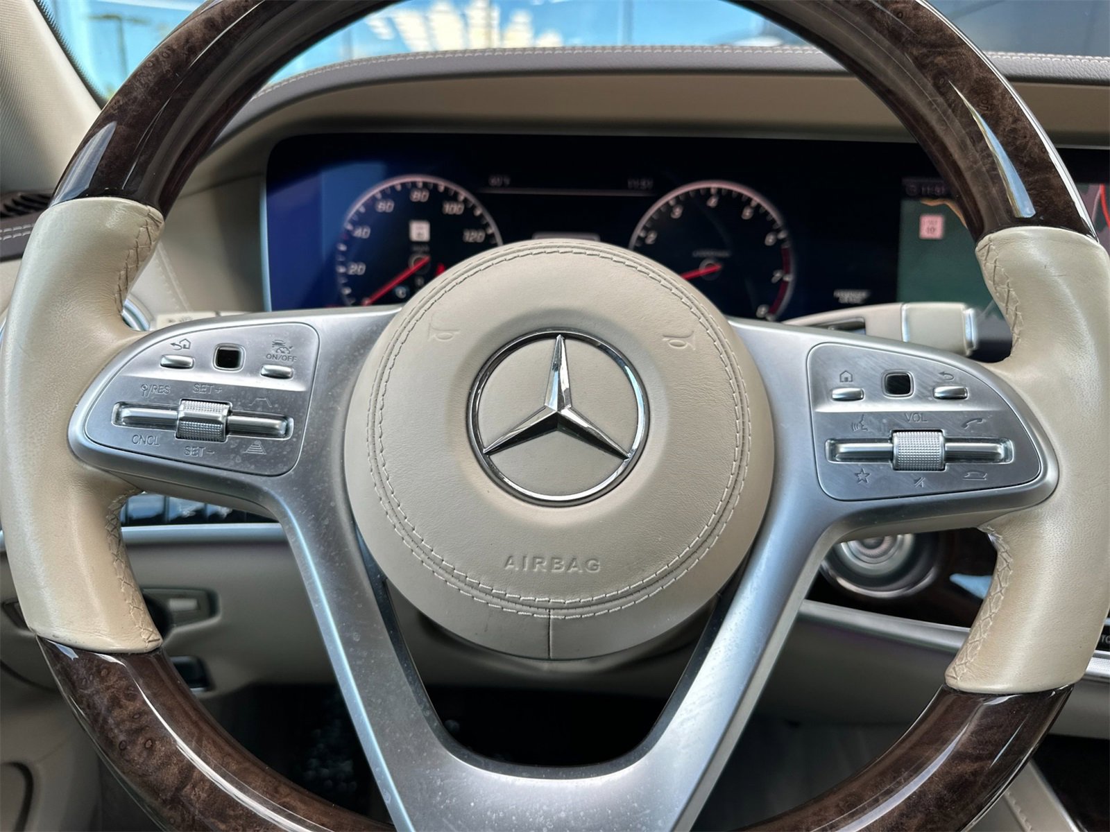 Used 2018 Mercedes-Benz S 560 Sedan image 26