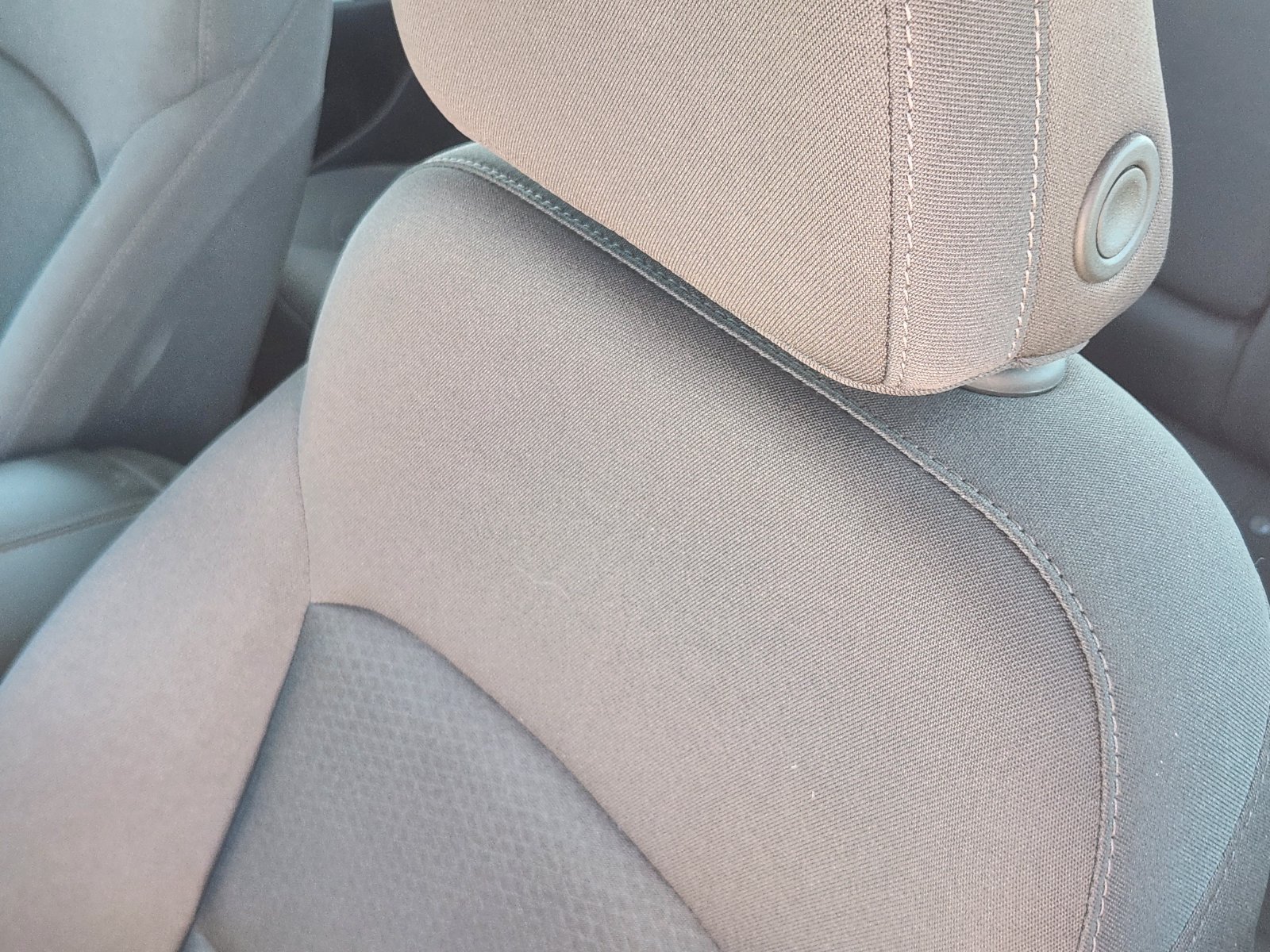 Used 2025 Chevrolet Malibu LT FWD image 16