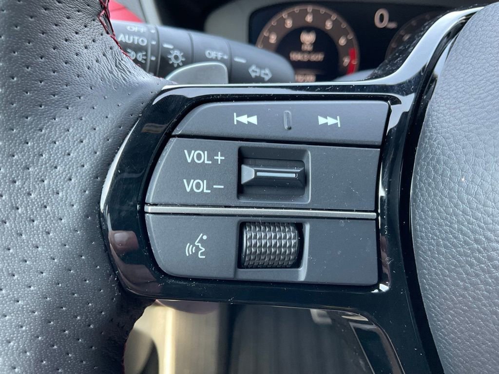 Certified 2025 Acura ADX A-Spec image 12