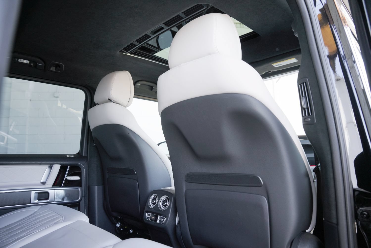 Used 2022 Mercedes-Benz G 63 AMG Squared image 42