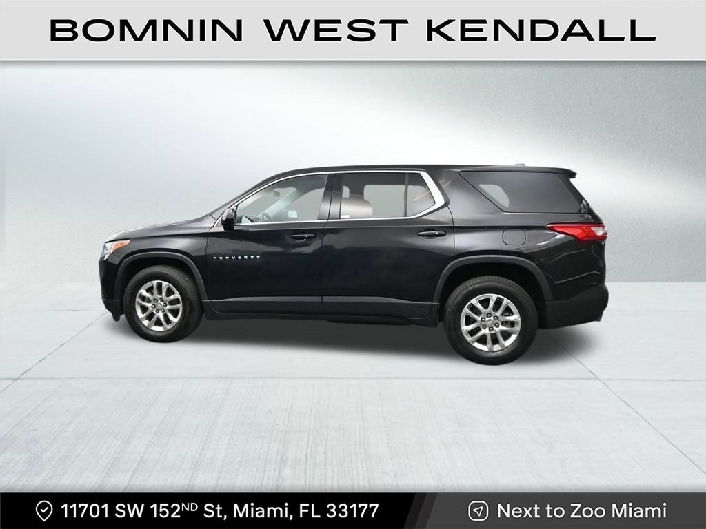 Used 2020 Chevrolet Traverse LS image 2