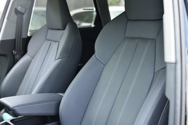 Used 2025 Audi Q5 Premium Plus w/ Premium Plus AWD/4WD image 21