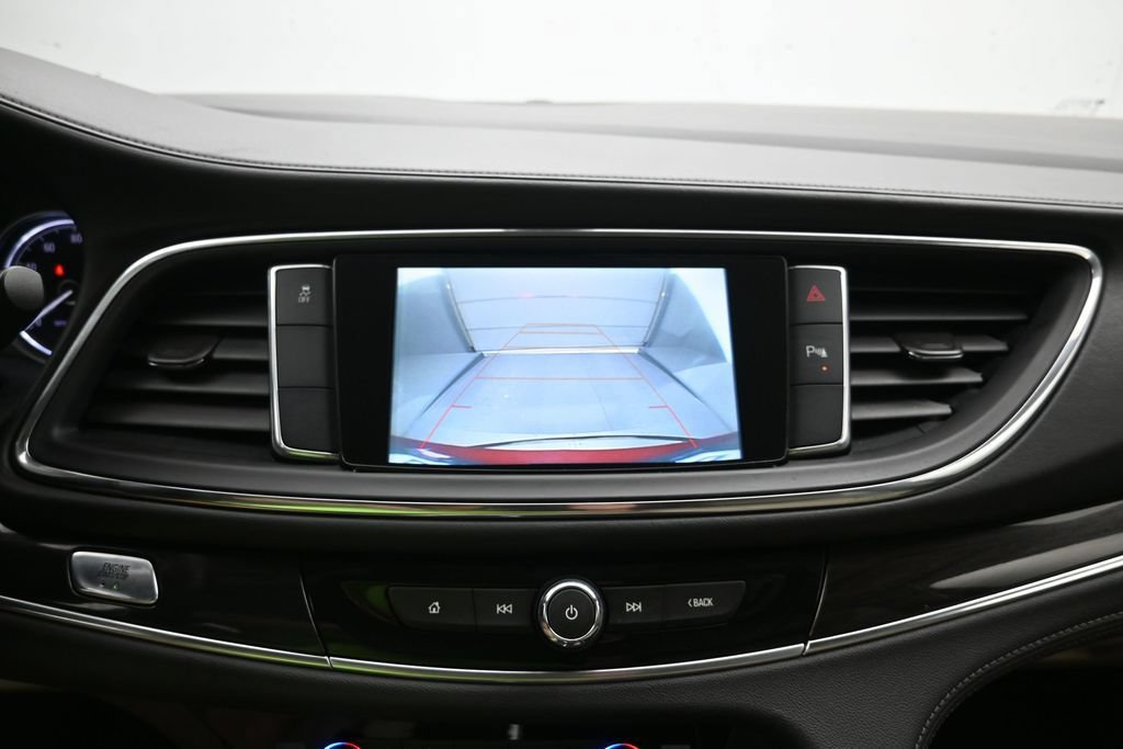 Certified 2018 Buick Enclave Essence FWD image 17