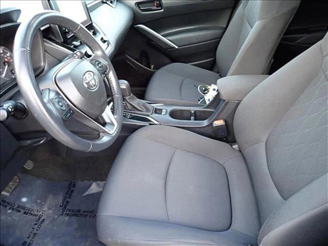 Used 2023 Toyota Corolla Cross LE w/ Moonroof Package image 11