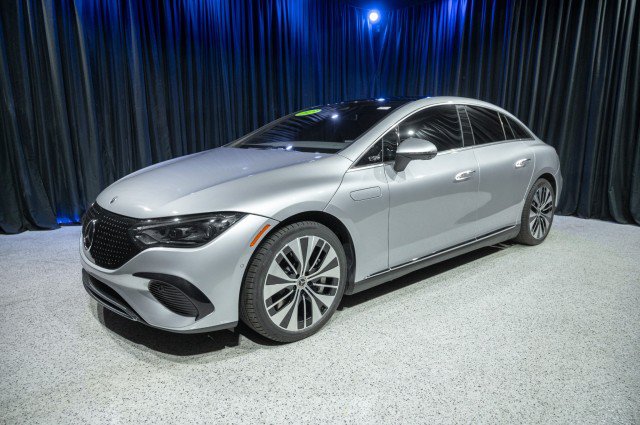 Certified 2023 Mercedes-Benz EQE 500 4MATIC Sedan image 1