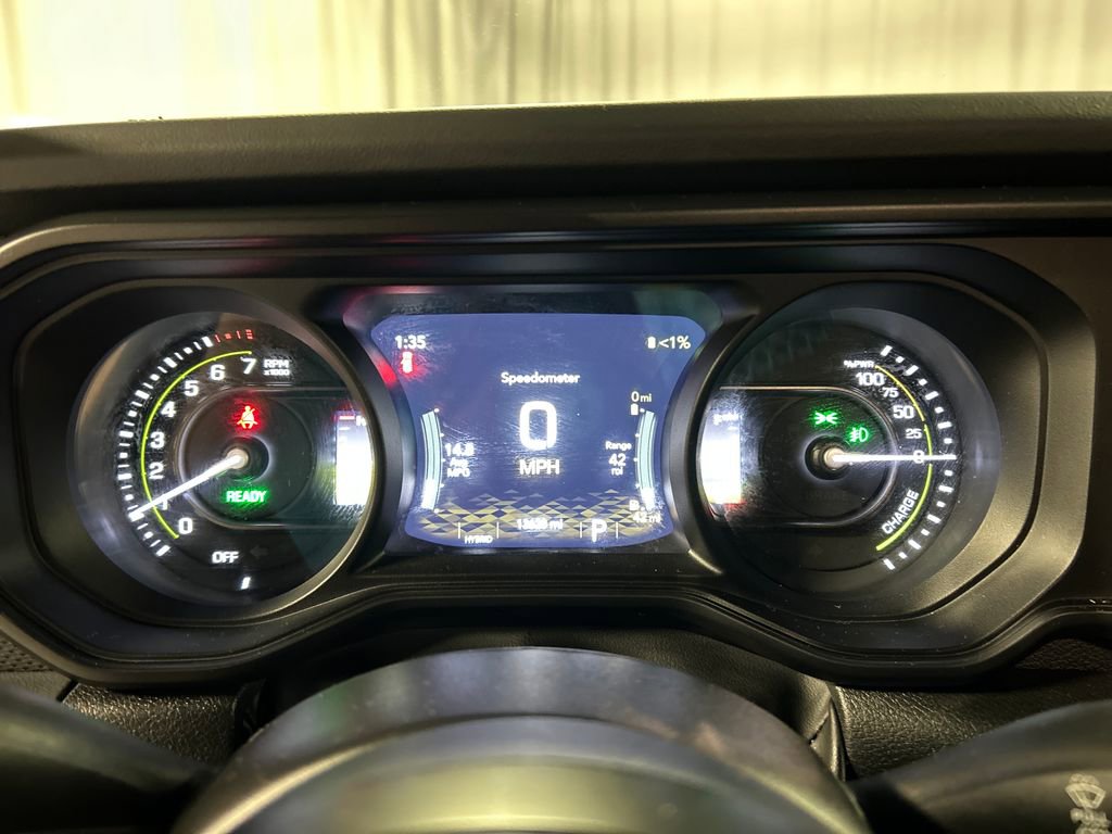 Used 2025 Jeep Wrangler Unlimited Rubicon 4xe w/ Safety Group AWD/4WD image 16