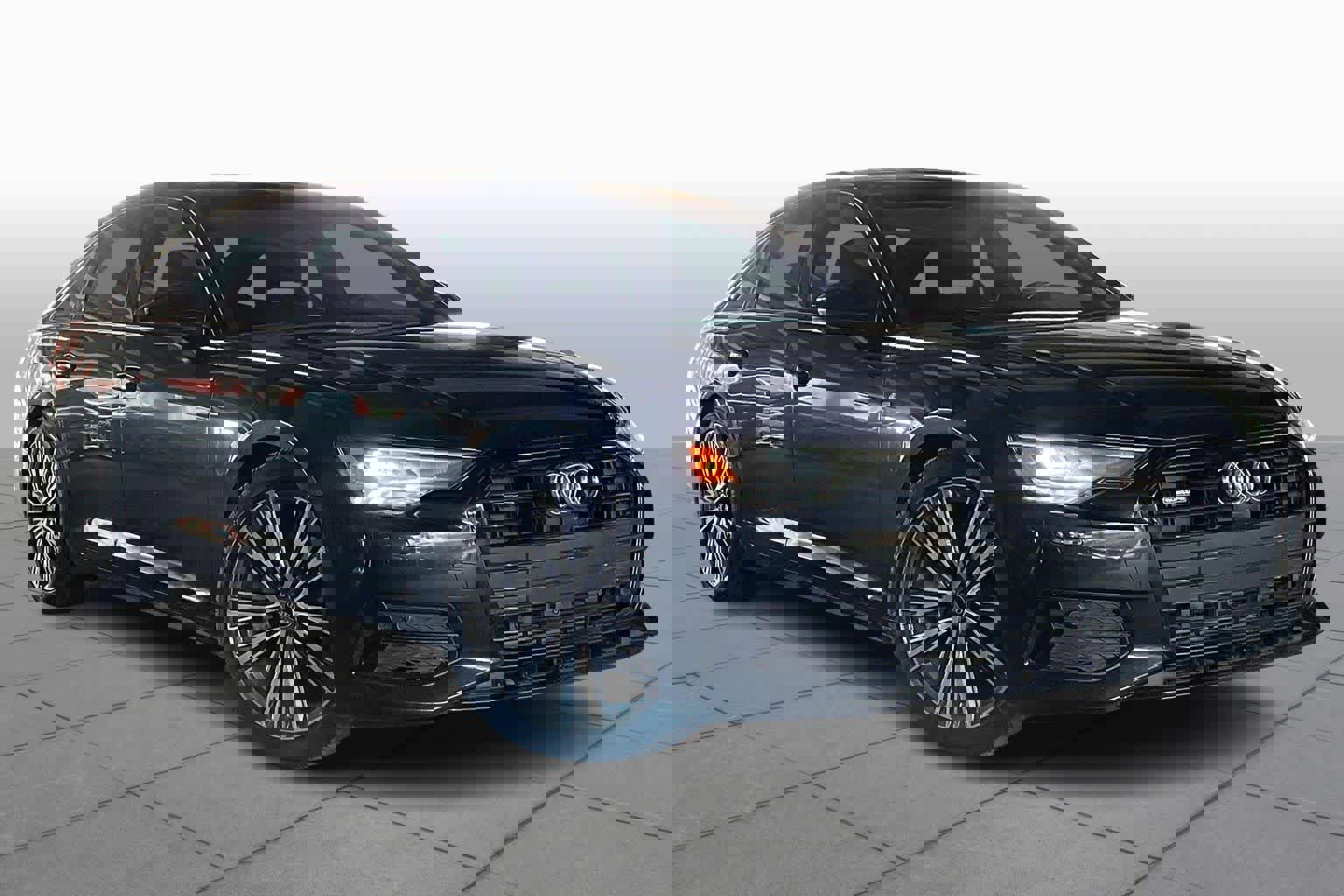 Used 2021 Audi A6 2.0T Premium w/ Convenience Package image 2