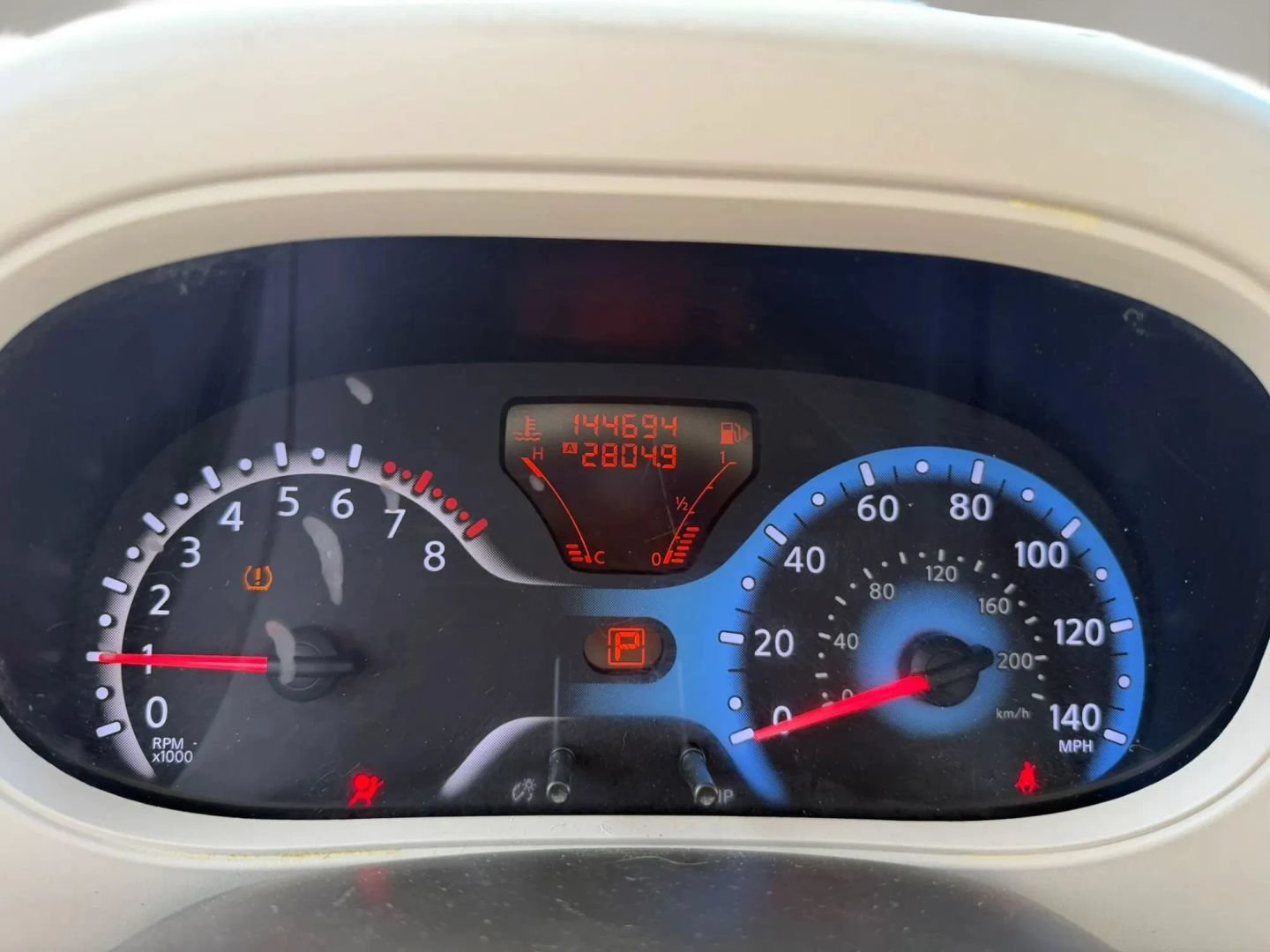 Used 2011 Nissan Cube 1.8 S w/ Interior Designer Pkg FWD image 24
