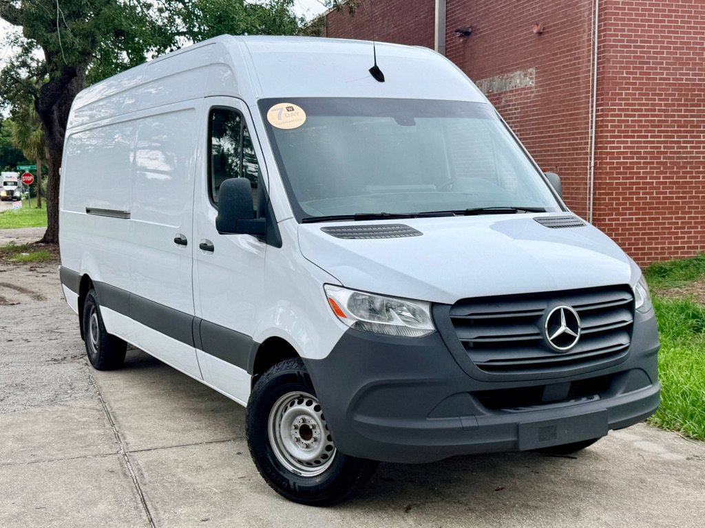 Used 2023 Mercedes-Benz Sprinter 2500 image 1