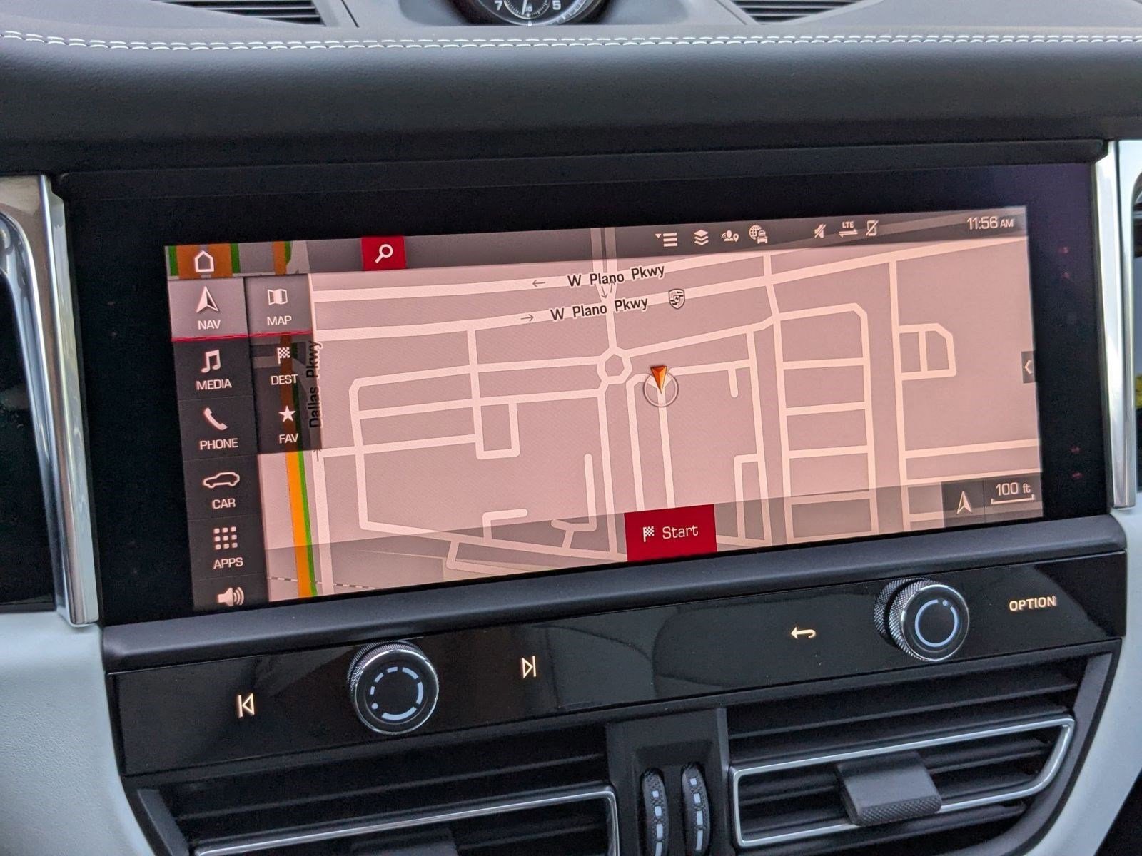 Certified 2026 Porsche Macan AWD/4WD image 18