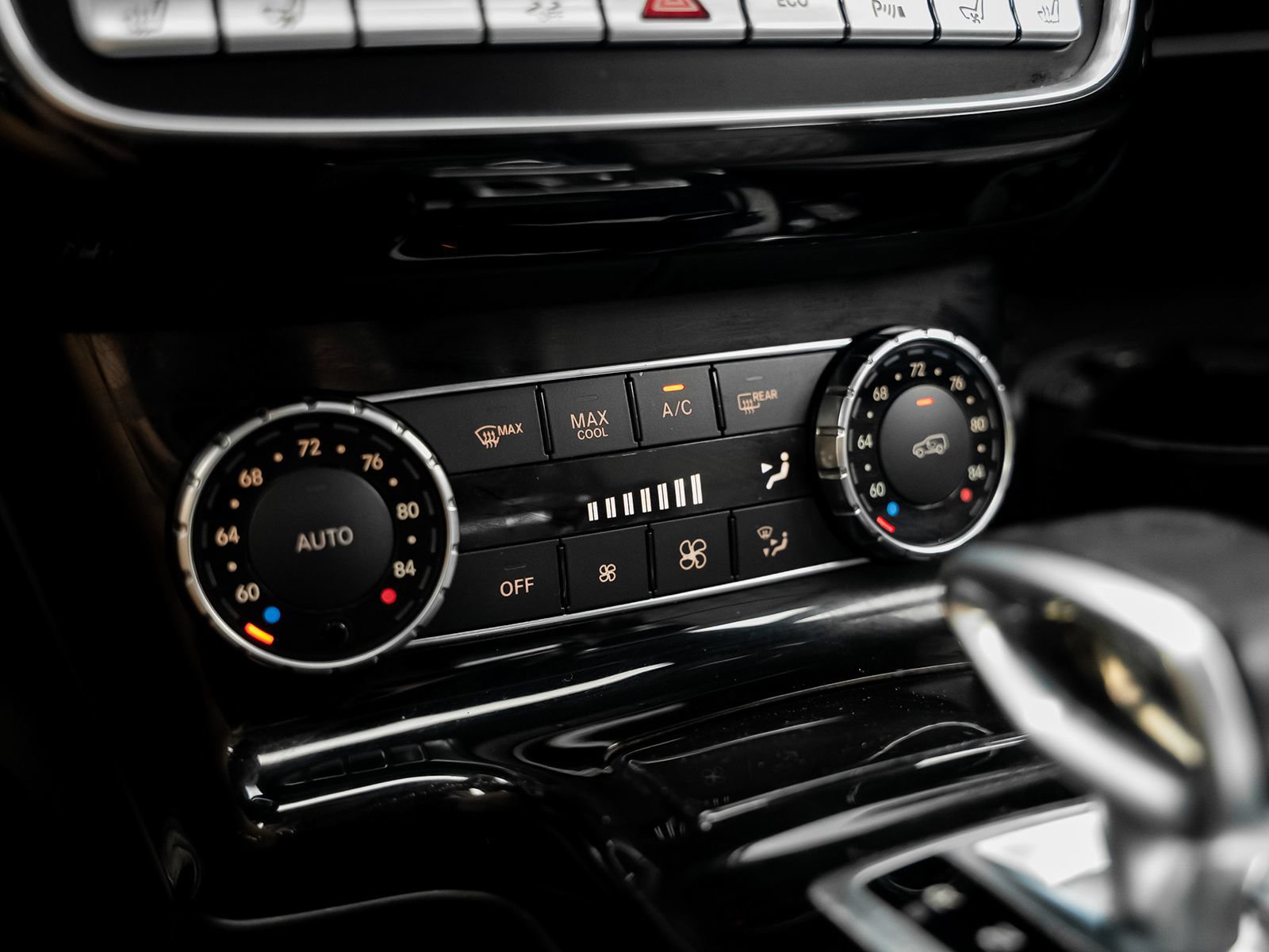 Used 2015 Mercedes-Benz G 63 AMG 4MATIC image 55