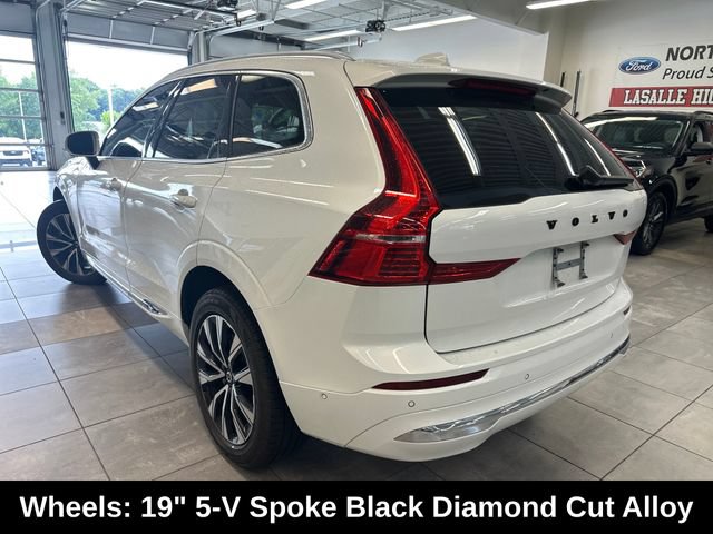 Used 2023 Volvo XC60 B5 Plus AWD/4WD image 11