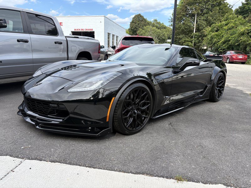 Used 2018 Chevrolet Corvette Z06 RWD image 5