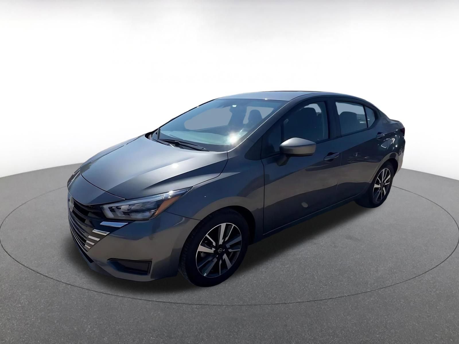 Used 2025 Nissan Versa SV FWD image 8